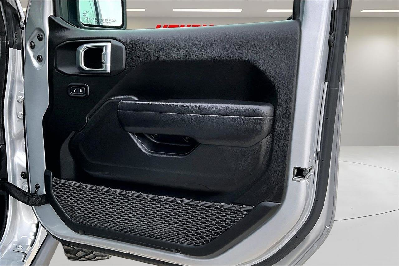 Used 2022 Jeep Gladiator Sport image 27