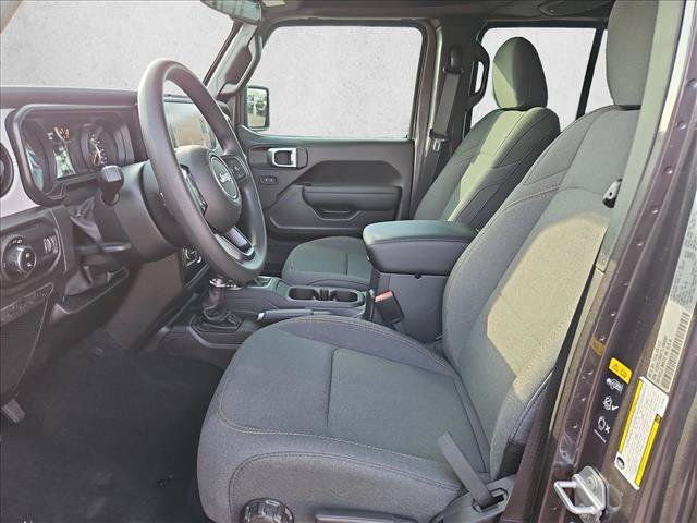 New 2026 Jeep Gladiator Sport AWD/4WD image 4