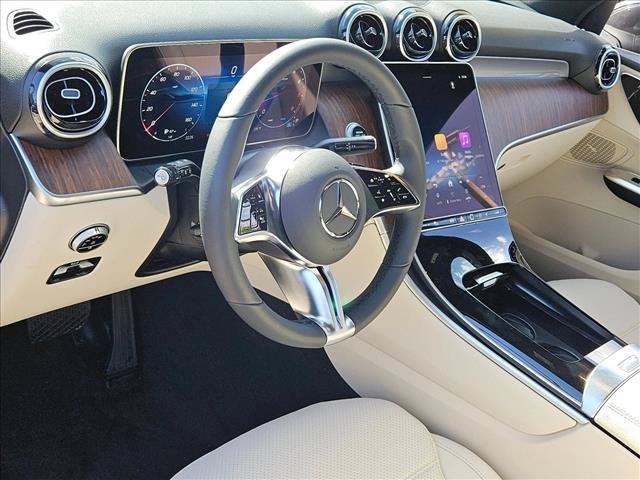 New 2027 Mercedes-Benz GLC 300 image 3