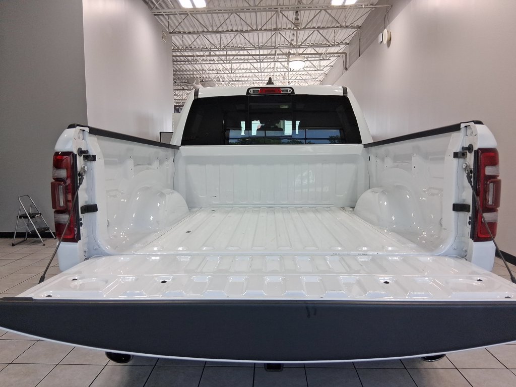 Used 2020 RAM 1500 Laramie AWD/4WD image 33
