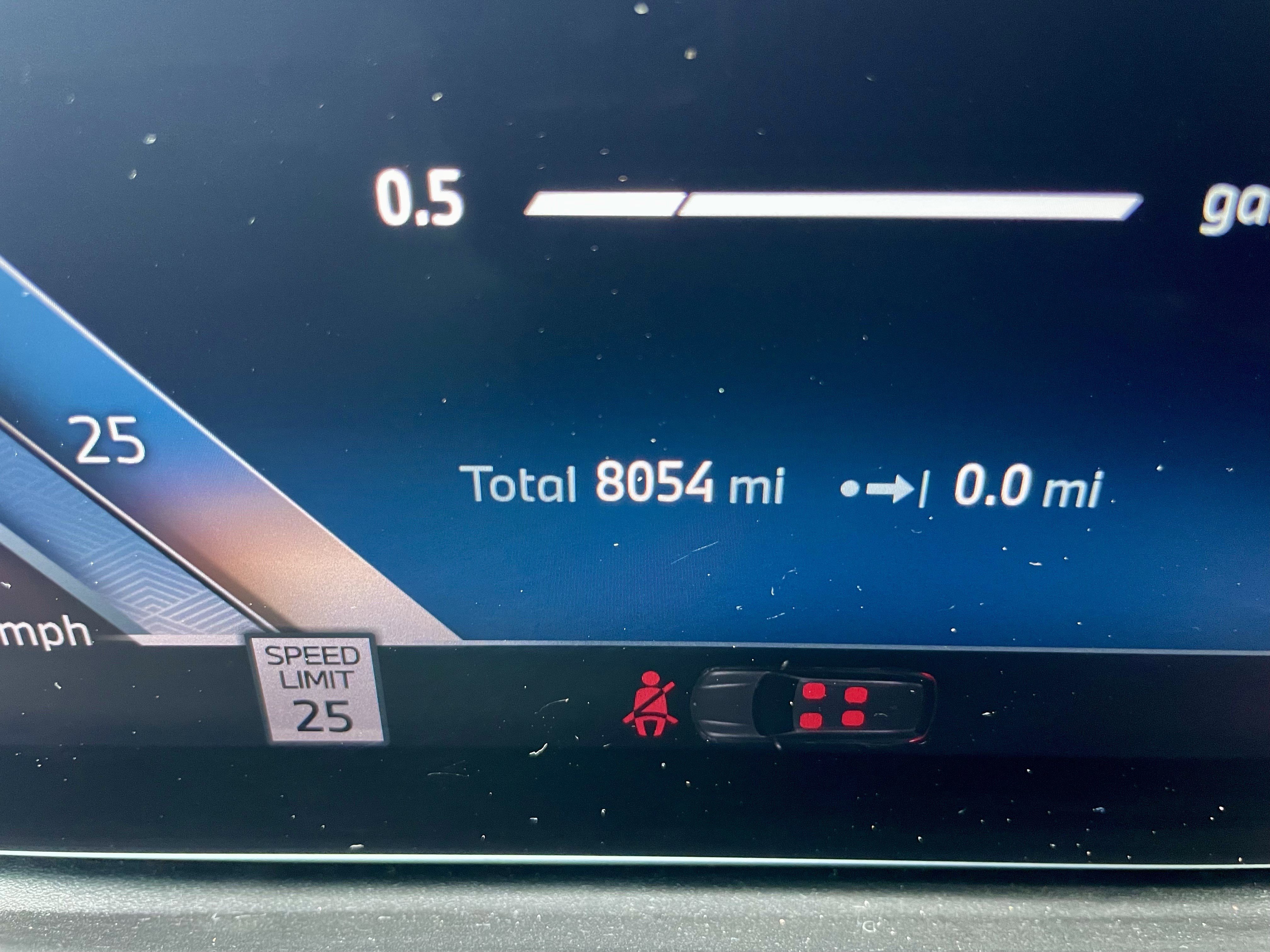 Used 2025 BMW ALPINA XB7 image 25