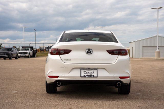 Used 2020 MAZDA MAZDA3 Sedan w/ Preferred Package FWD image 6