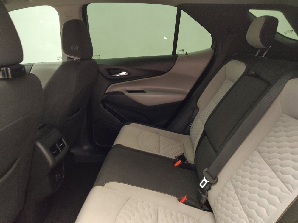 Used 2019 Chevrolet Equinox LS FWD image 18