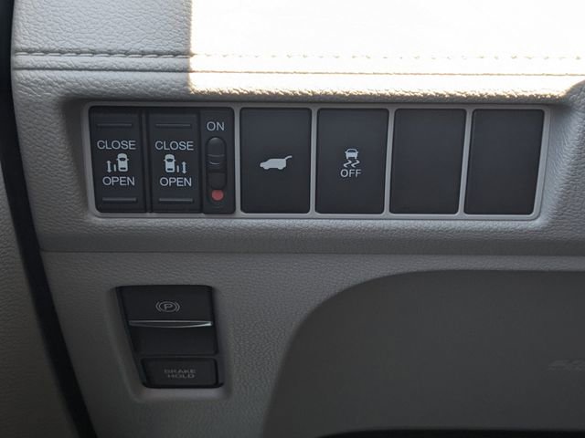 New 2025 Honda Odyssey EX-L image 24