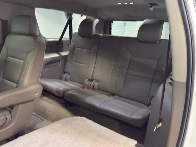 Used 2018 Chevrolet Suburban Premier AWD/4WD image 13