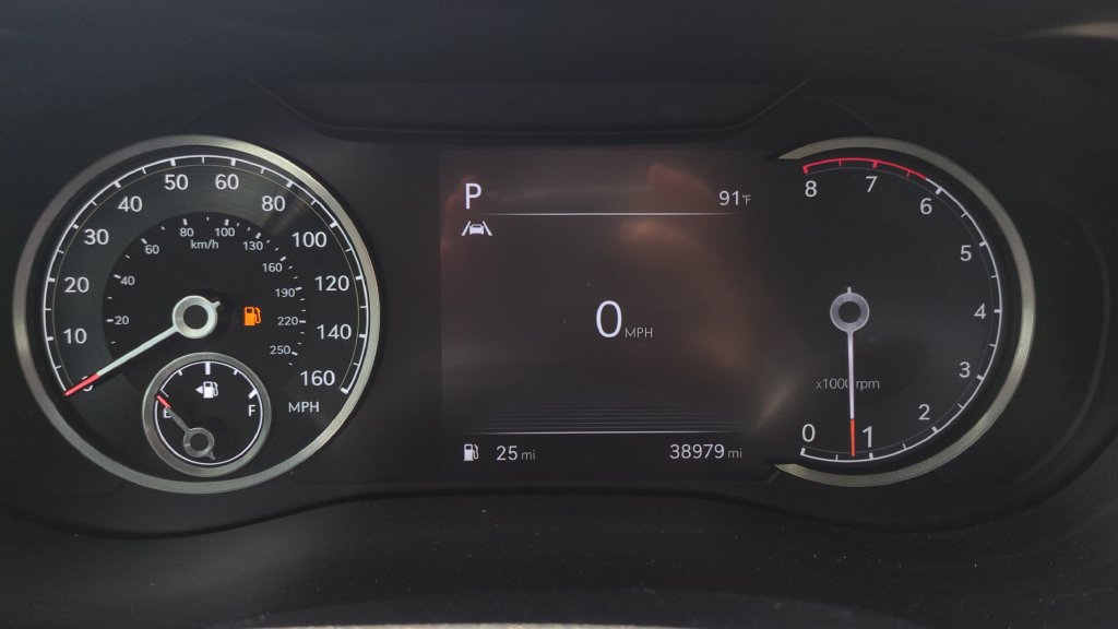 Used 2022 Genesis G70 2.0T RWD image 21