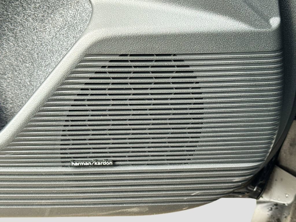 New 2026 Subaru Outback Limited XT image 22