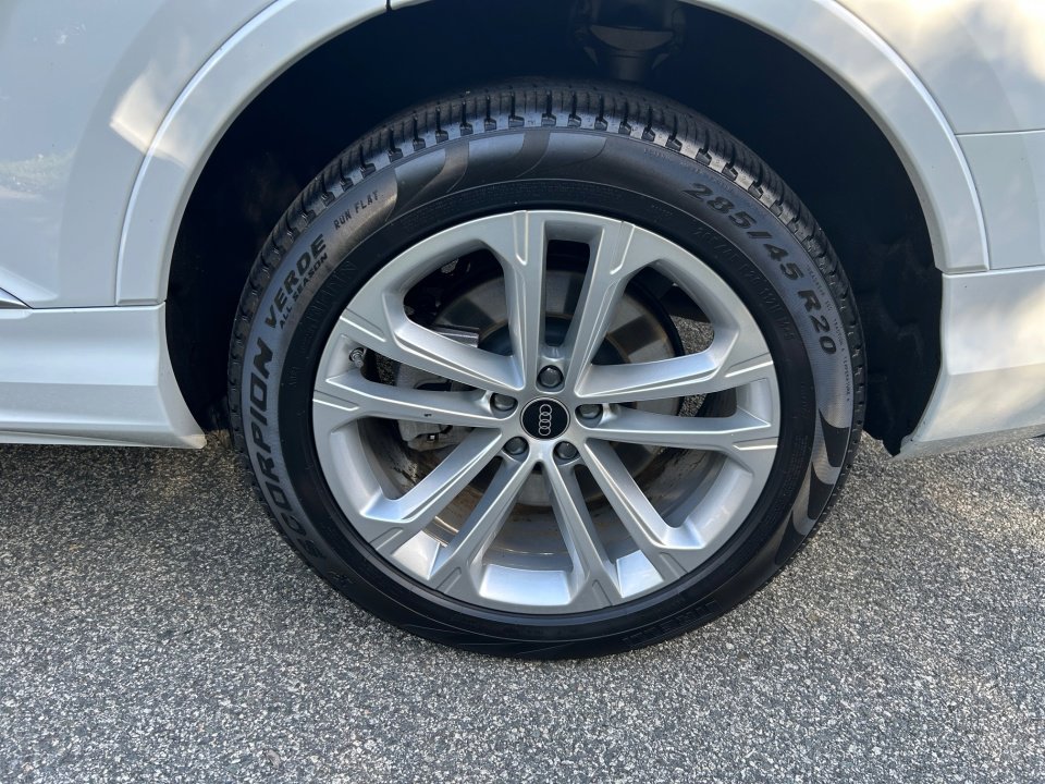Certified 2025 Audi Q7 2.0T Premium image 22