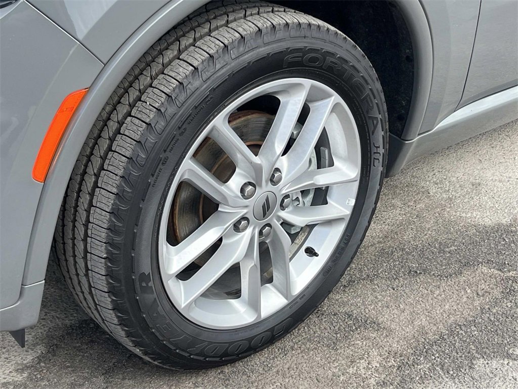 Used 2024 Dodge Durango GT image 9