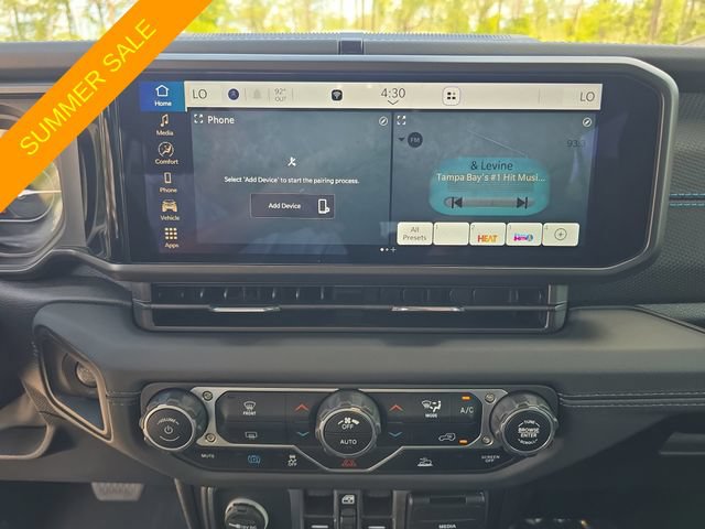Used 2024 Jeep Wrangler Unlimited Rubicon 4xe AWD/4WD image 17