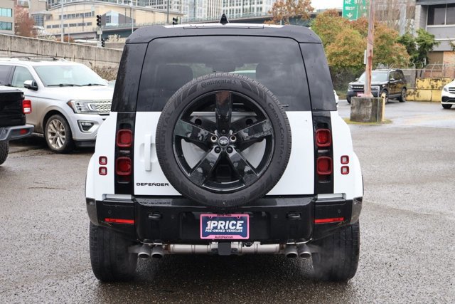 Used 2025 Land Rover Defender 110 X-Dynamic SE image 6