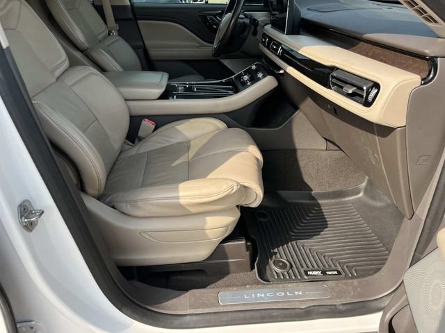 Used 2020 Lincoln Aviator Grand Touring w/ Equipment Group 302A AWD/4WD image 24