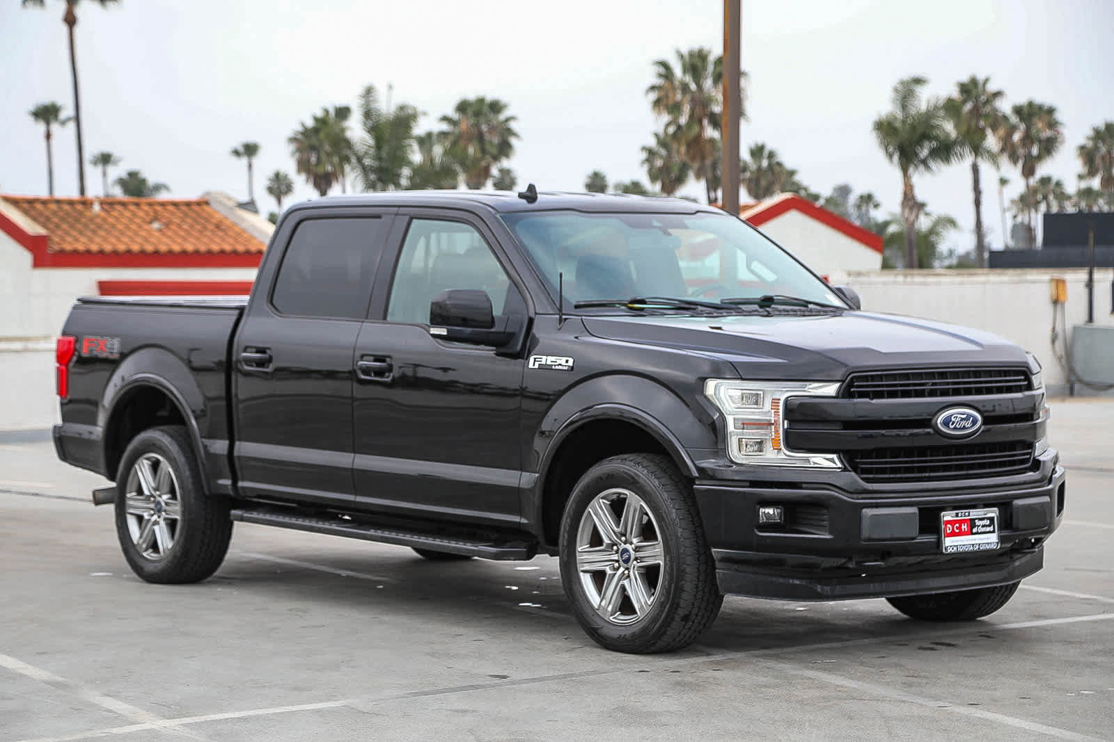 Used 2018 Ford F150 Lariat w/ Equipment Group 502A Luxury image 4