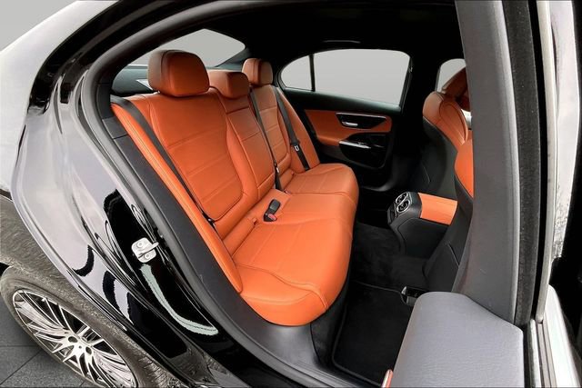 Used 2025 Mercedes-Benz C 300 4MATIC Sedan image 28