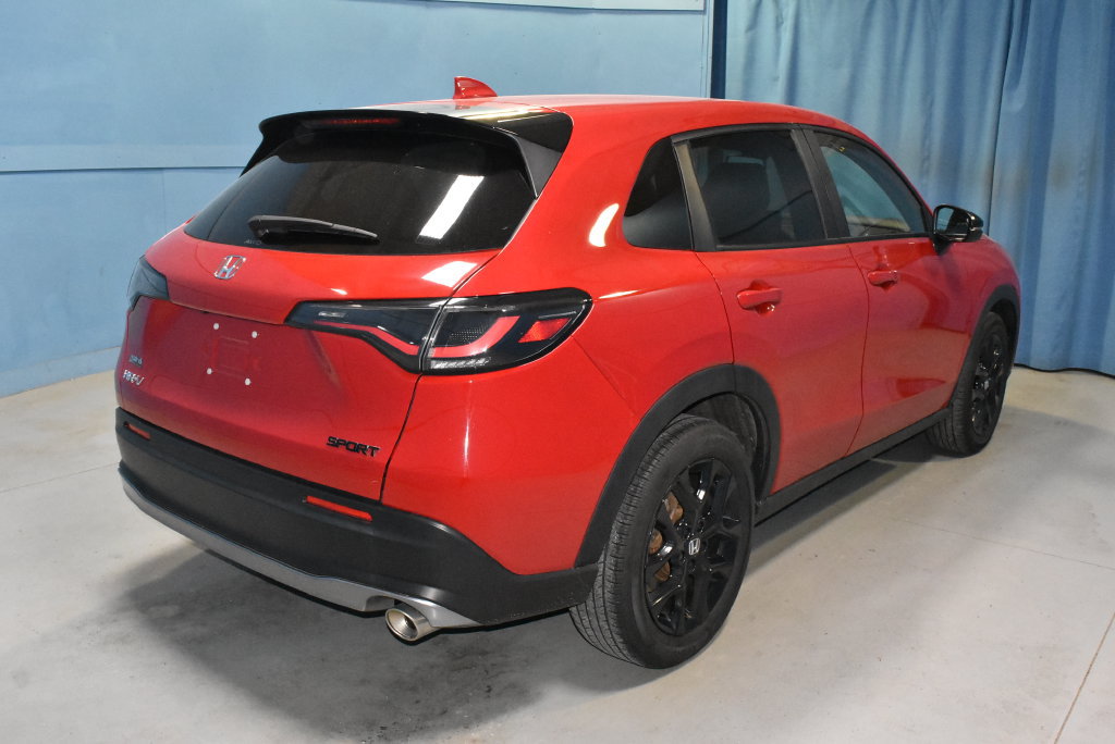 Used 2025 Honda HR-V Sport image 25