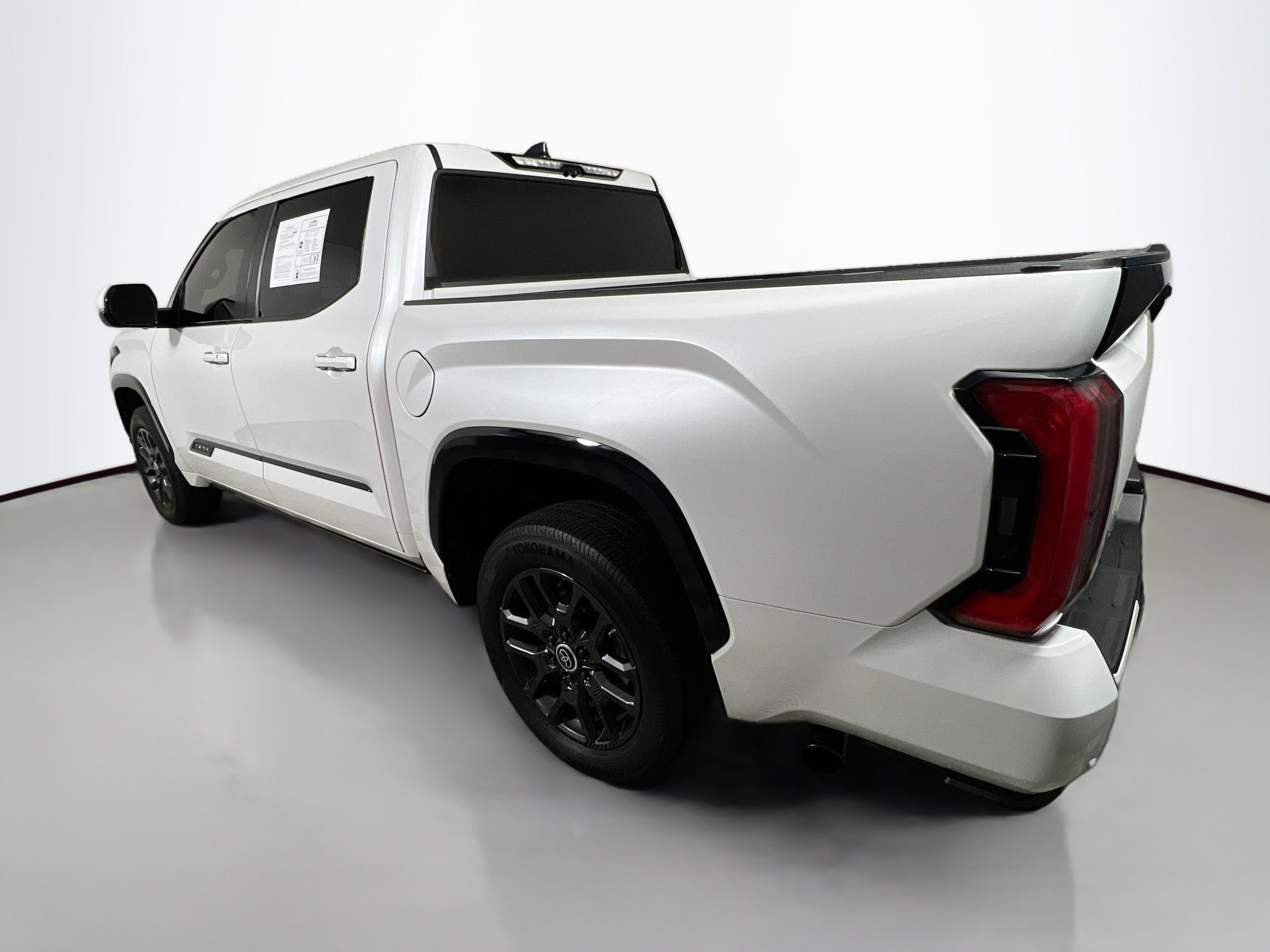 Used 2024 Toyota Tundra Platinum AWD/4WD image 6