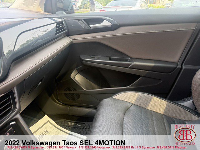 Used 2022 Volkswagen Taos SEL w/ Panoramic Sunroof Package AWD/4WD image 18