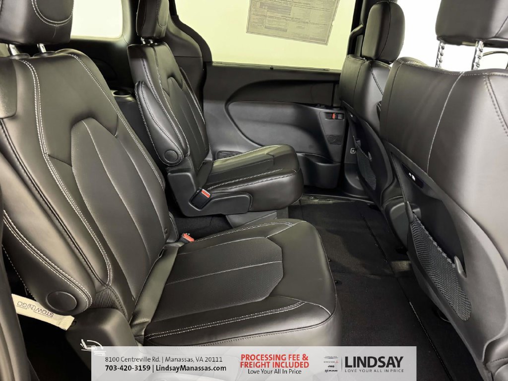 New 2026 Chrysler Pacifica Select w/ S Appearance Package FWD image 14