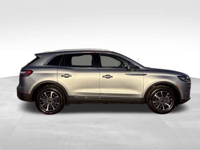 Used 2023 Lincoln Nautilus AWD image 9