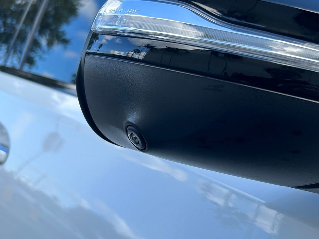 Used 2024 Mercedes-Benz GLS 580 4MATIC w/ Warmth & Comfort Package image 37