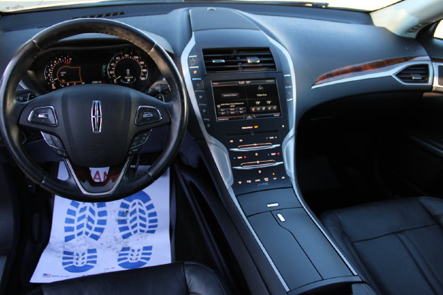 Used 2016 Lincoln MKZ w/ Equipment Group 300A Reserve FWD image 25