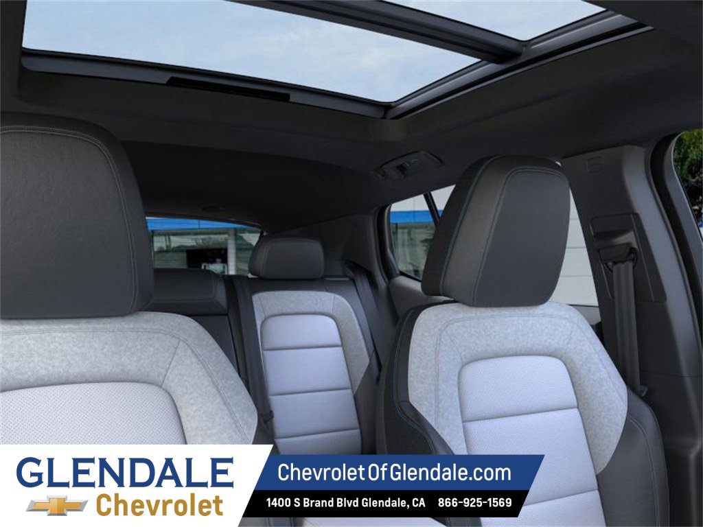 New 2026 Chevrolet Equinox EV LT image 24