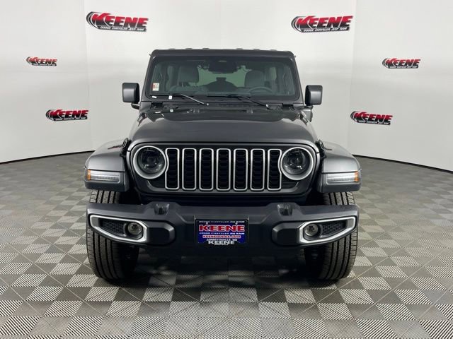 Used 2025 Jeep Wrangler Unlimited Sahara image 4