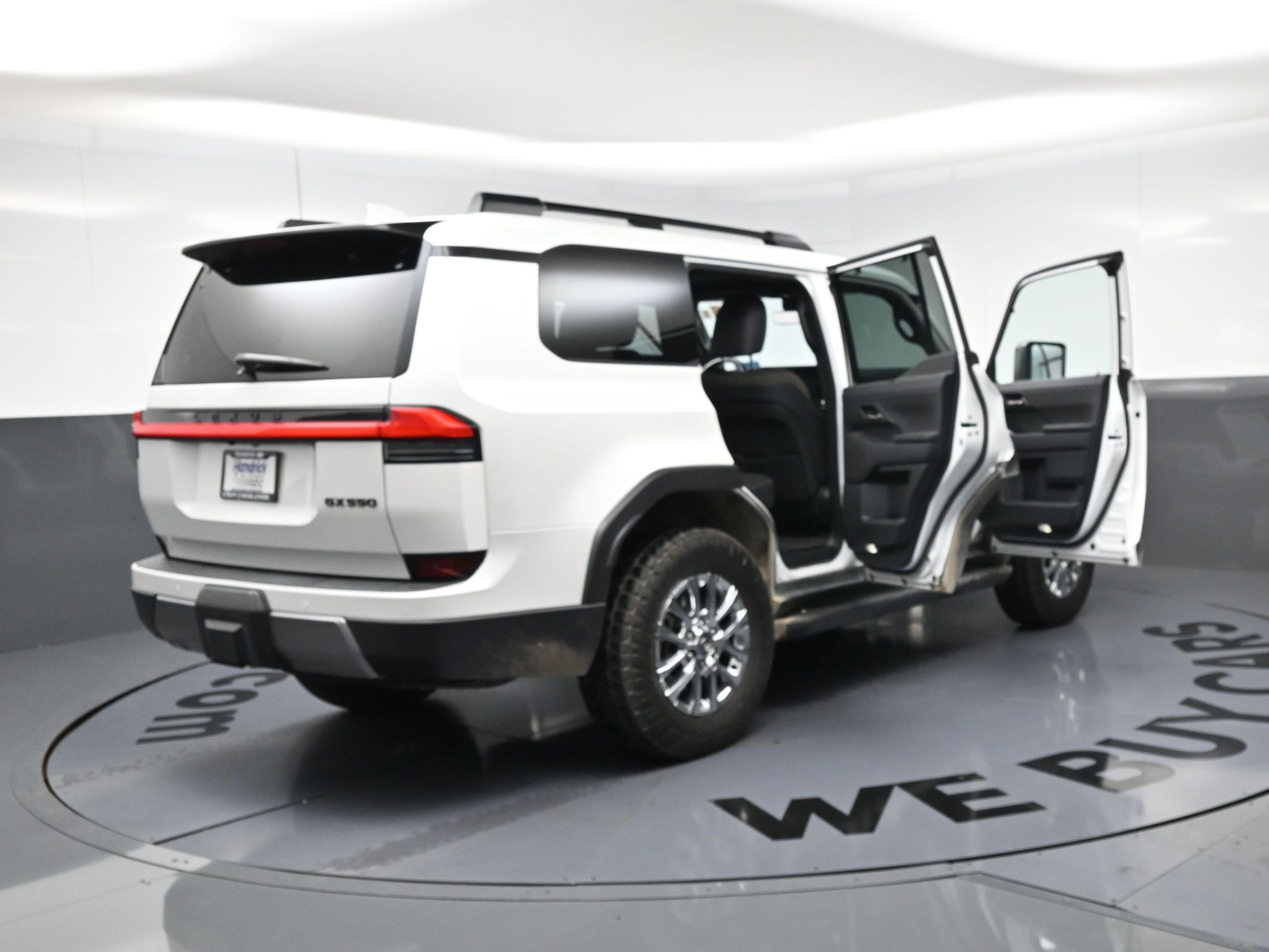Used 2024 Lexus GX 550 AWD/4WD image 17