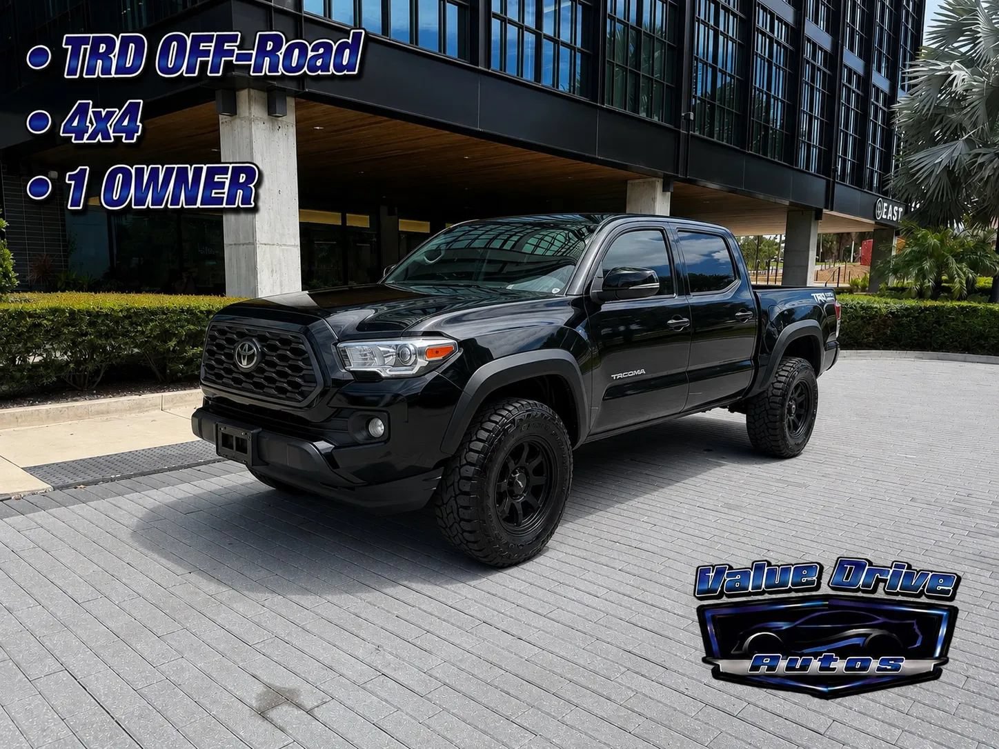 Used 2020 Toyota Tacoma TRD Off-Road w/ Technology Package AWD/4WD image 1