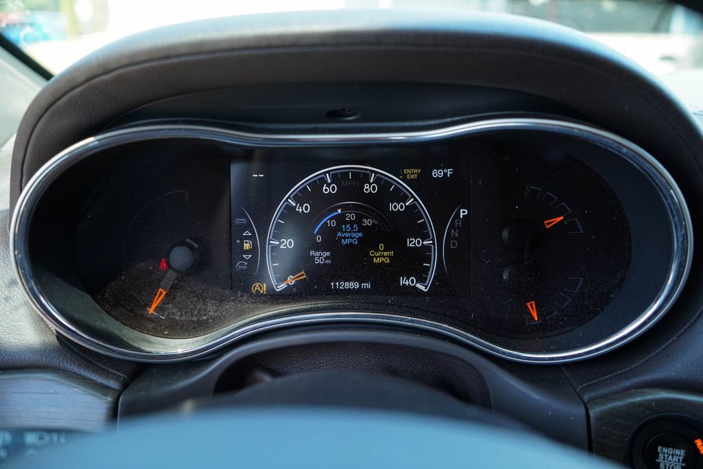 Used 2020 Jeep Grand Cherokee Overland AWD/4WD image 25