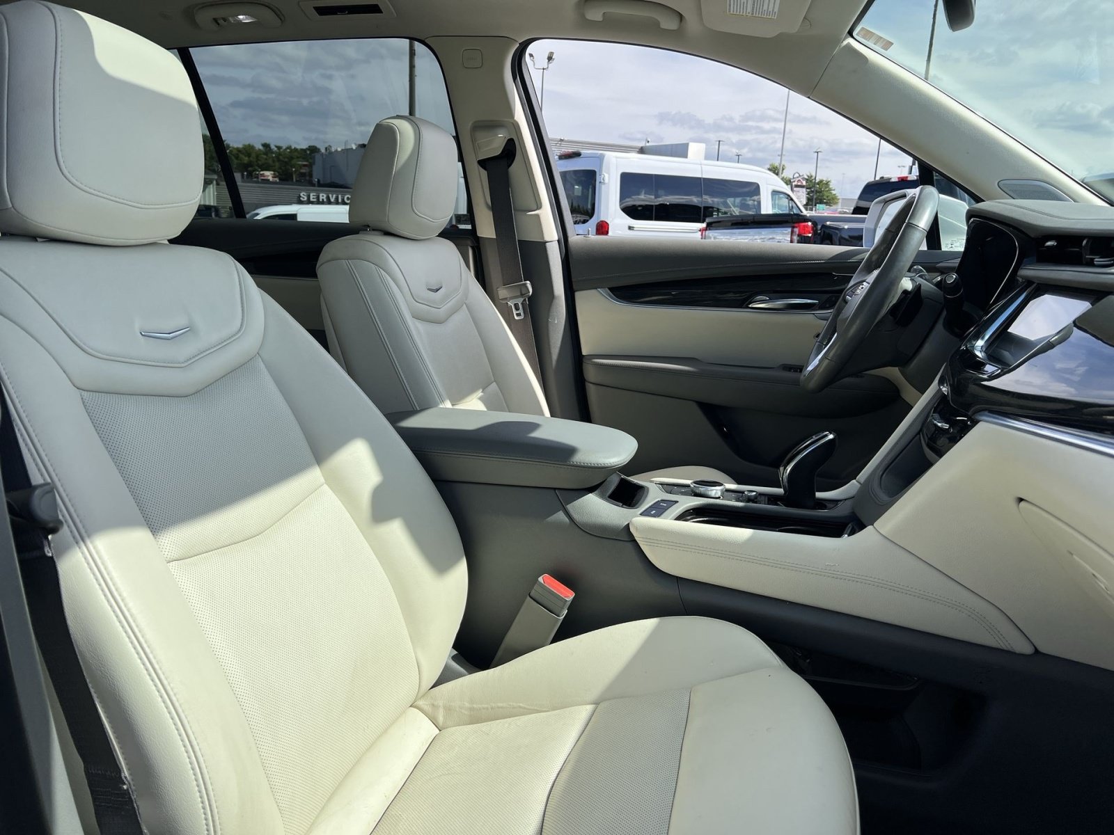 Used 2020 Cadillac XT6 Premium Luxury FWD image 28