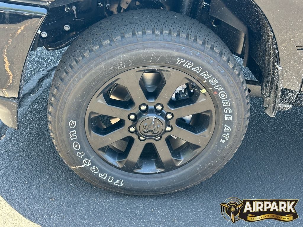 New 2025 RAM 2500 Laramie w/ Night Edition AWD/4WD image 10