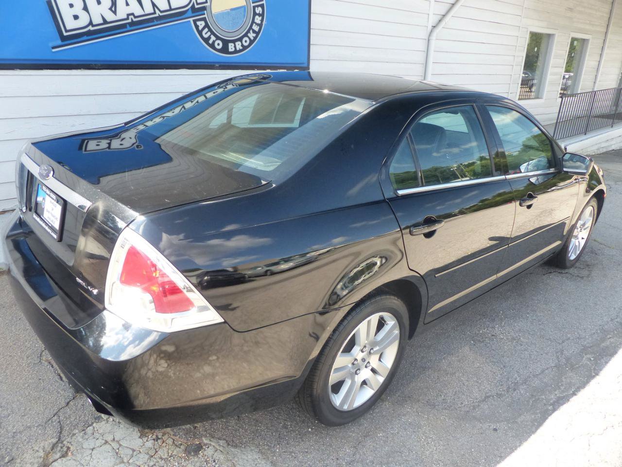 Used 2006 Ford Fusion SEL FWD image 5