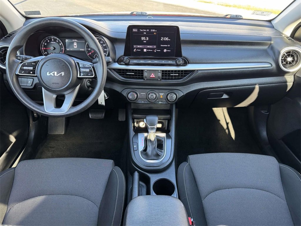 Used 2024 Kia Forte LXS image 2