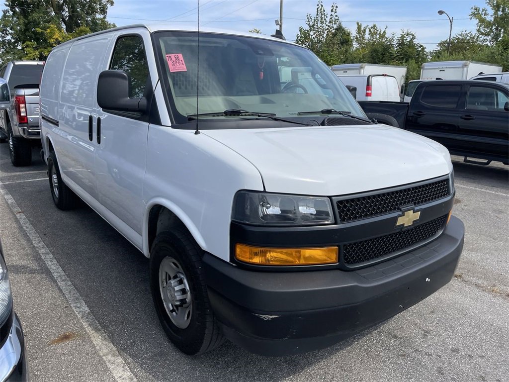 Used 2021 Chevrolet Express 3500 Work Van w/ Driver Convenience Package image 8