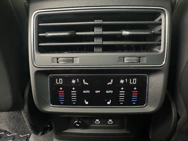 Used 2023 Audi Q7 2.0T Premium Plus w/ Premium Plus Package image 34