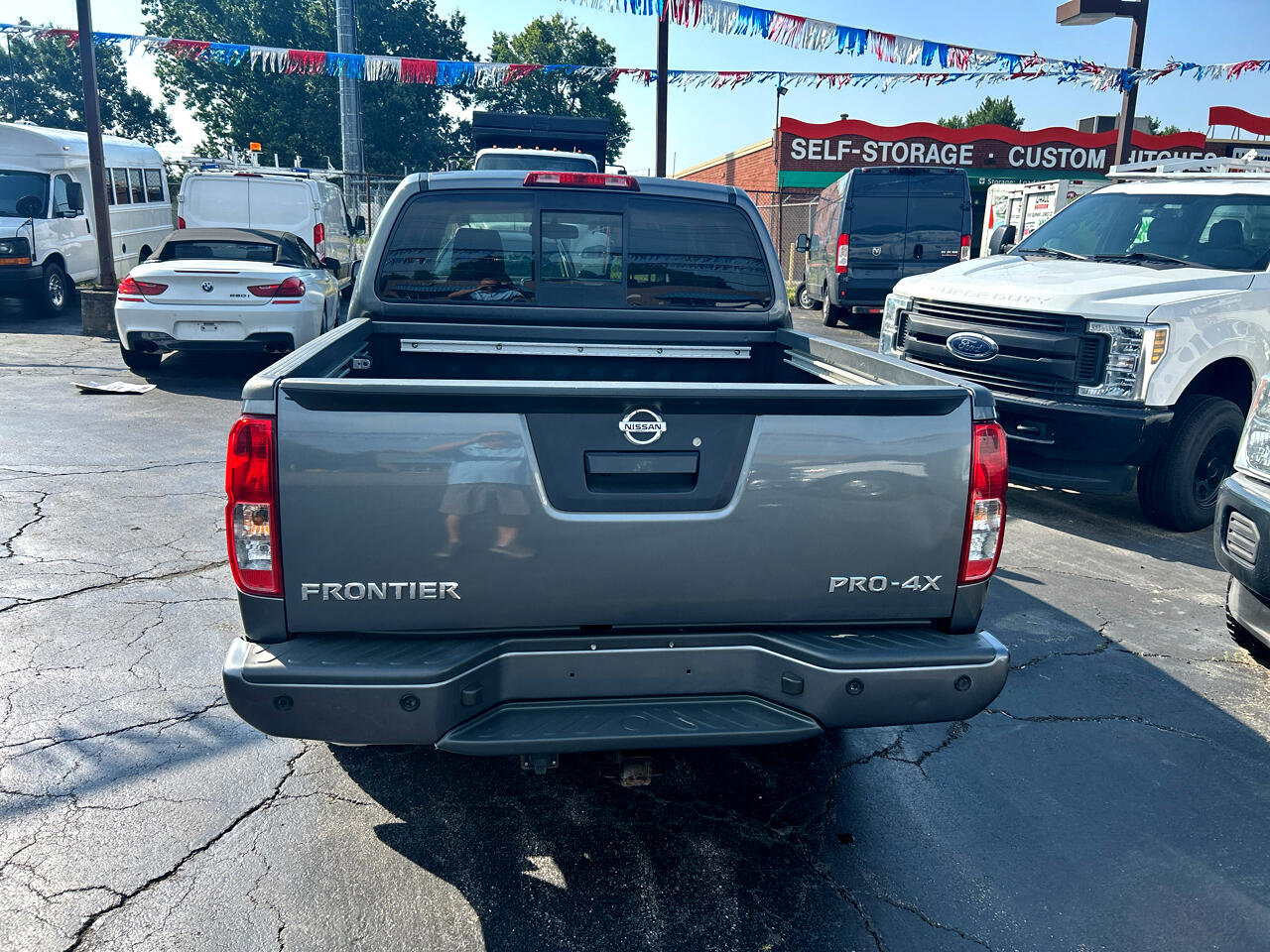 Used 2018 Nissan Frontier PRO-4X image 8