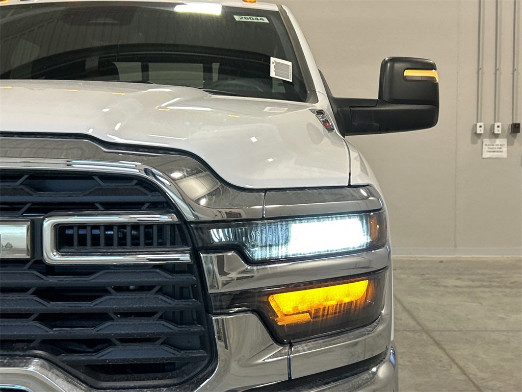 New 2026 RAM 3500 Tradesman image 10