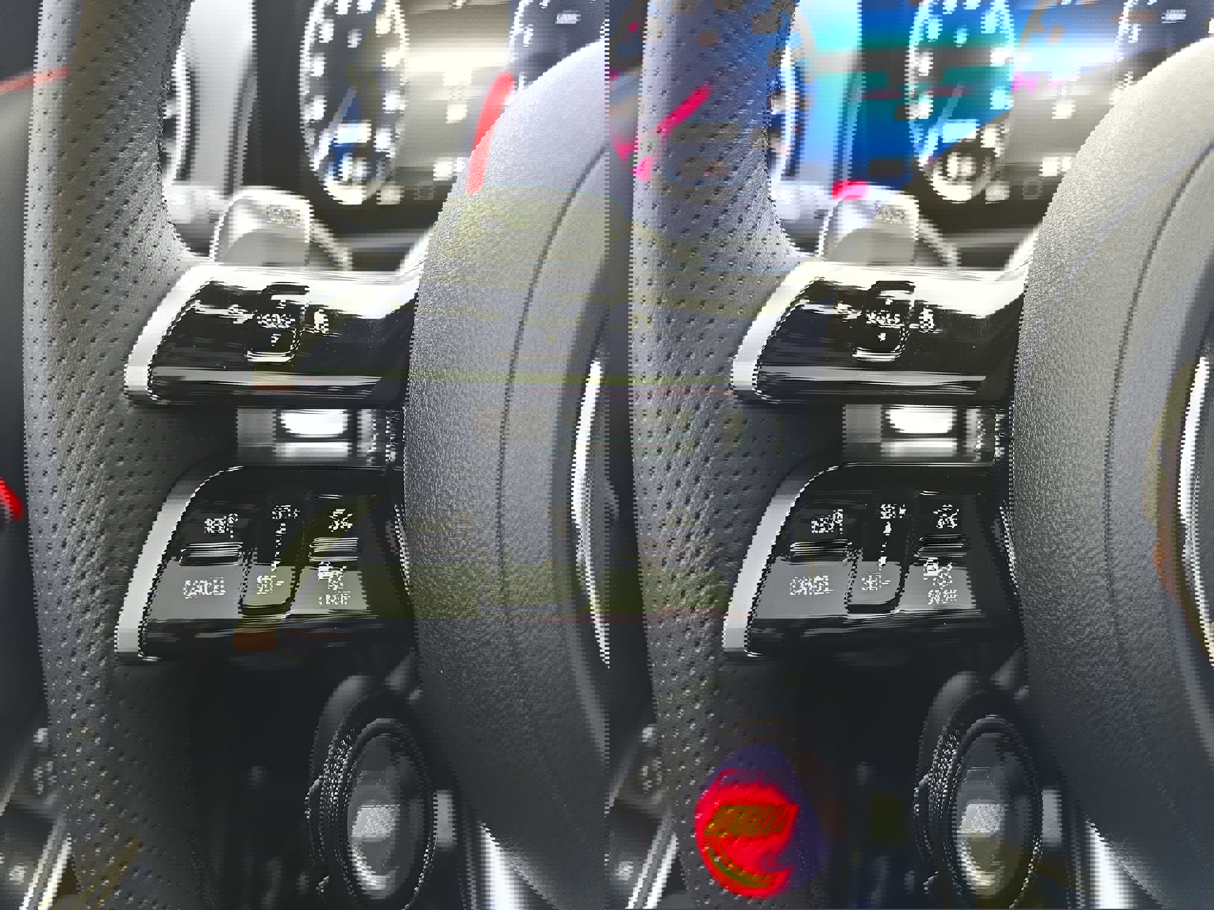 Used 2025 Mercedes-Benz GLB 35 AMG 4MATIC image 17