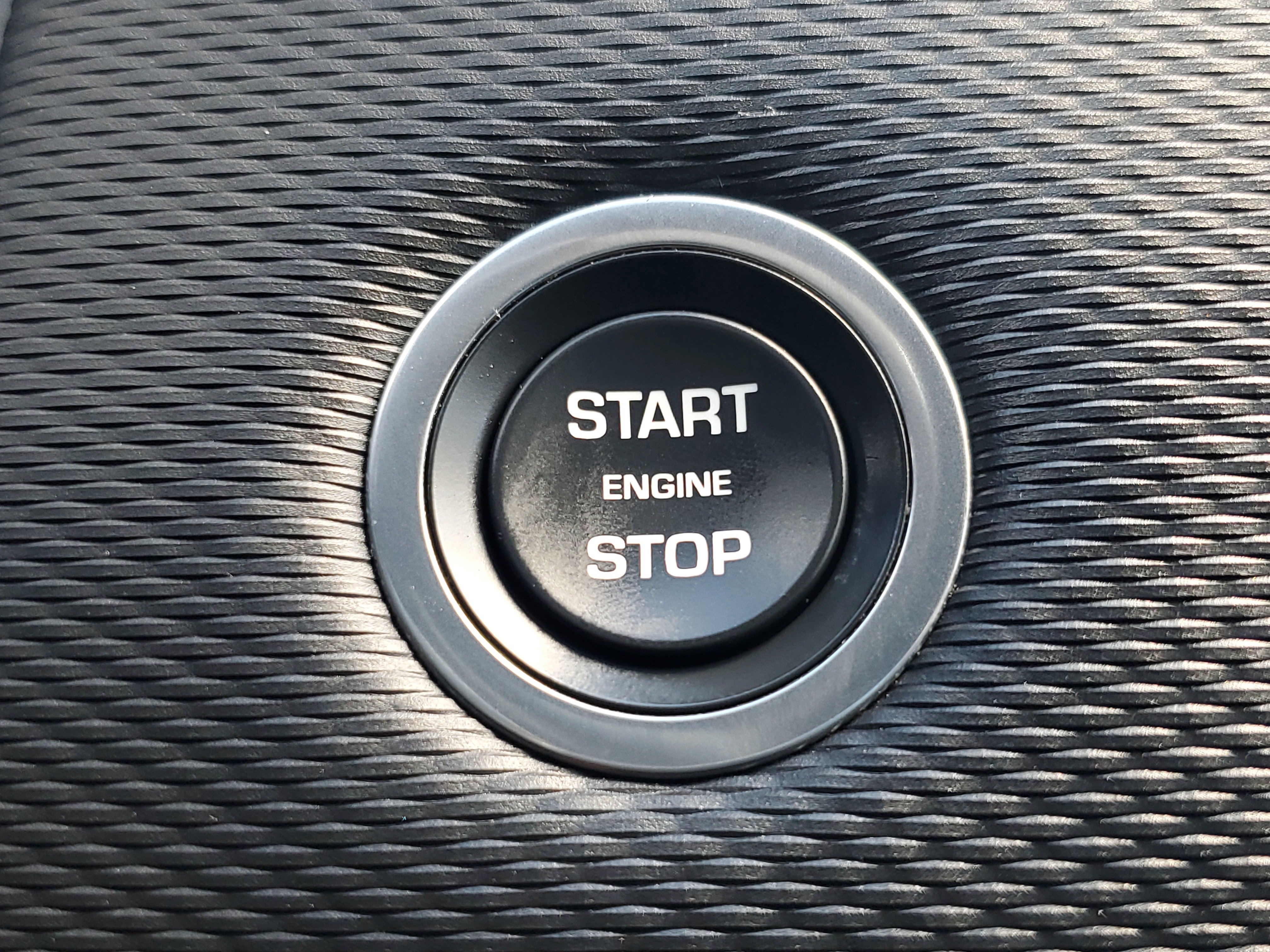 Used 2023 Land Rover Discovery Sport SE R-Dynamic image 22