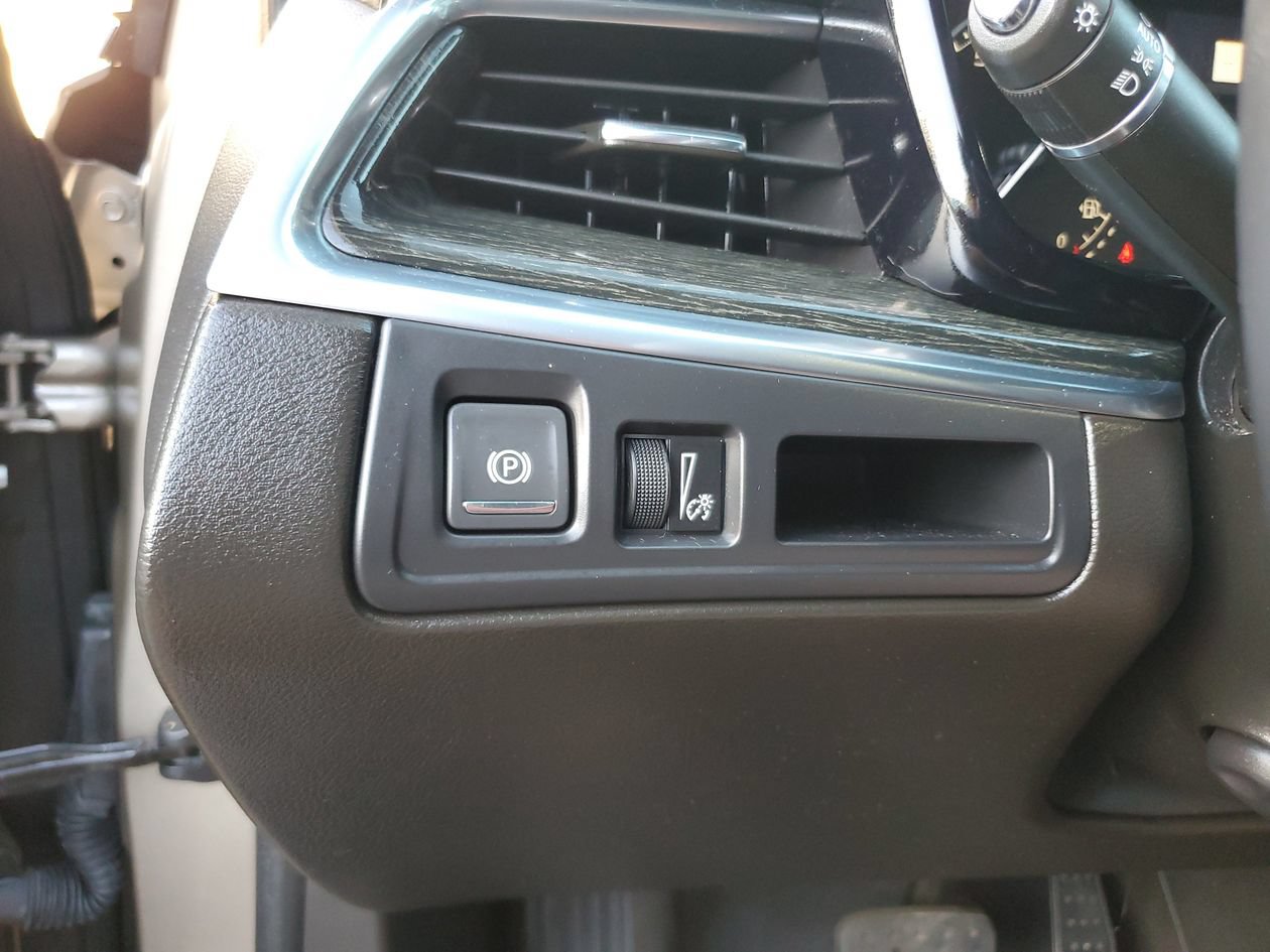 Used 2023 Cadillac XT5 Premium Luxury FWD image 28