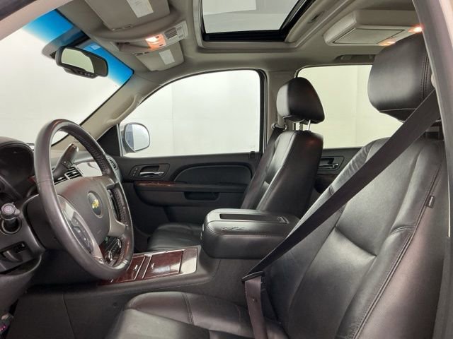 Used 2012 Chevrolet Suburban LTZ AWD/4WD image 13