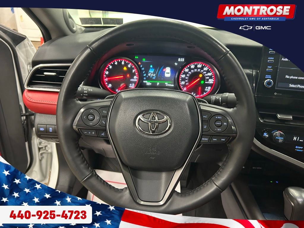 Used 2024 Toyota Camry XSE w/ Navigation Package image 14