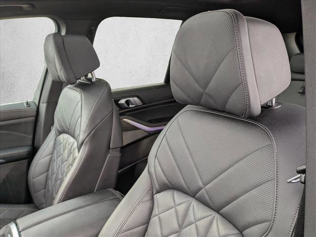 Used 2024 BMW X5 xDrive40i w/ Premium Package image 14