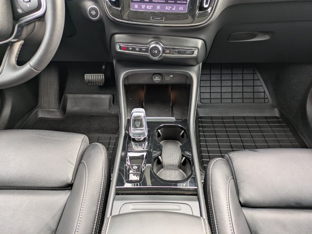 Used 2023 Volvo XC40 B5 Ultimate w/ Climate Package AWD/4WD image 19