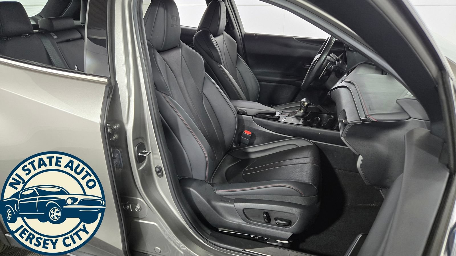 Used 2021 Lexus UX 200 F Sport w/ Accessory Package (Z1) FWD image 40