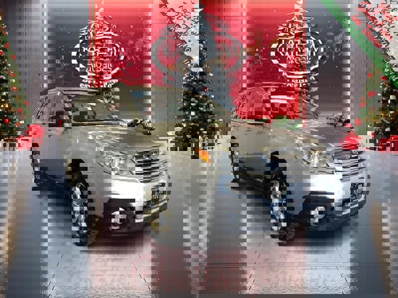 Used 2014 Subaru Outback 2.5i w/ Alloy Wheel Package image 3