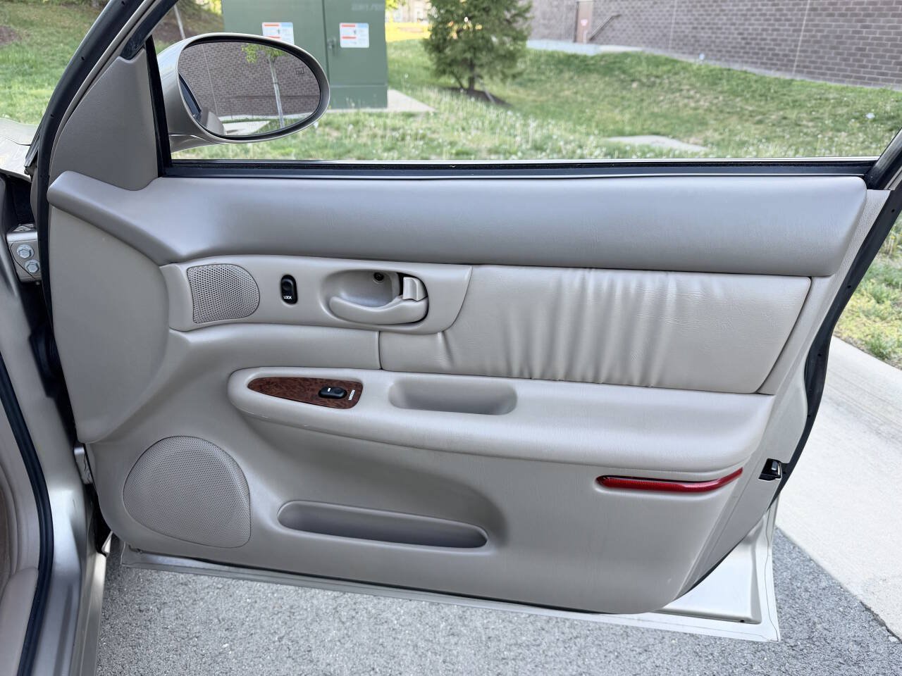 Used 2002 Buick Century Limited FWD image 16