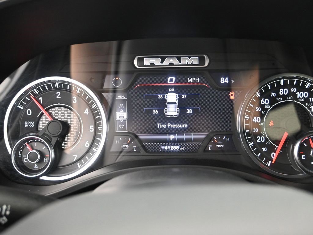 Used 2025 RAM 1500 Laramie image 14