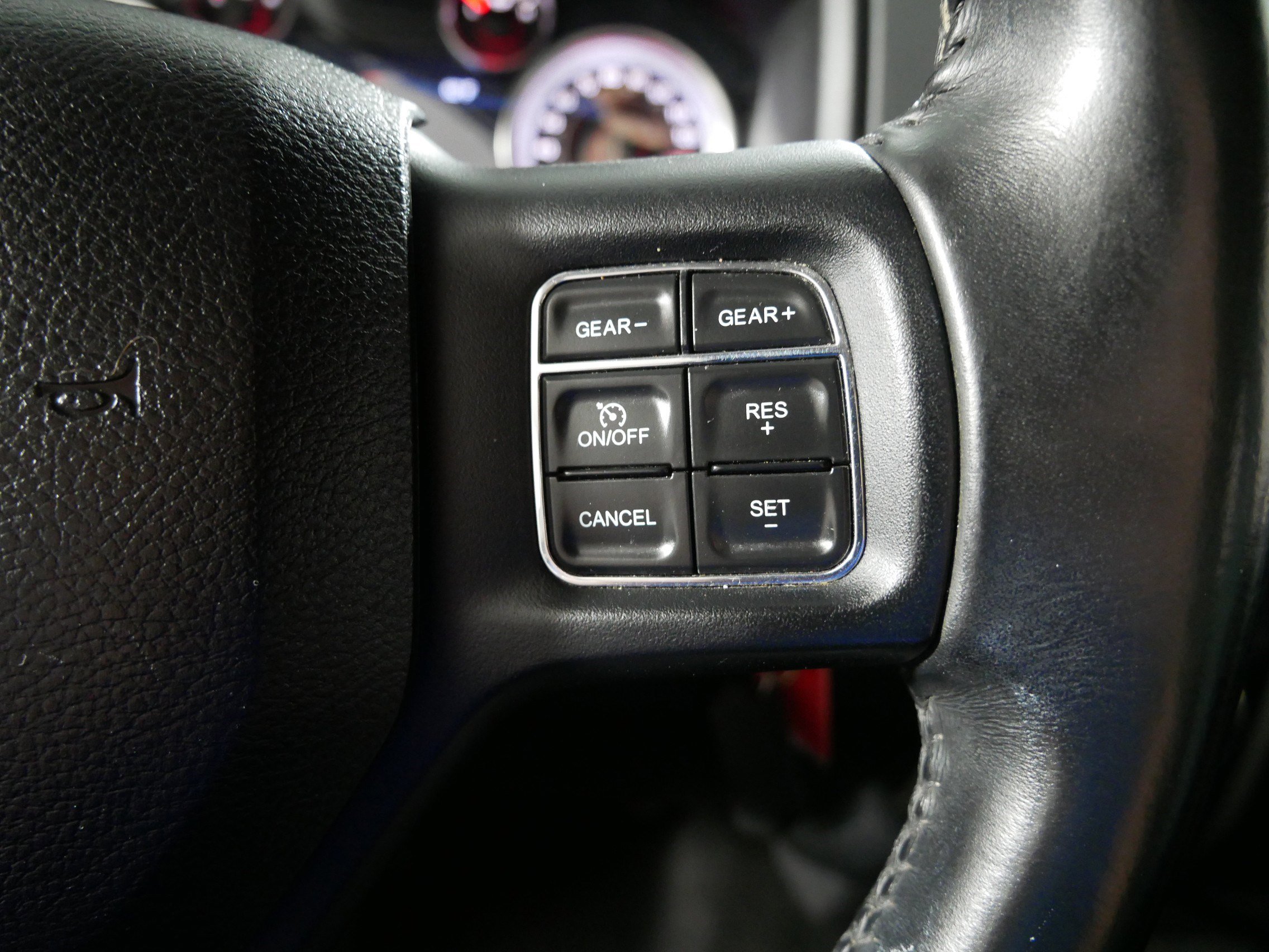 Used 2017 RAM 1500 Classic SLT w/ Luxury Group AWD/4WD image 28